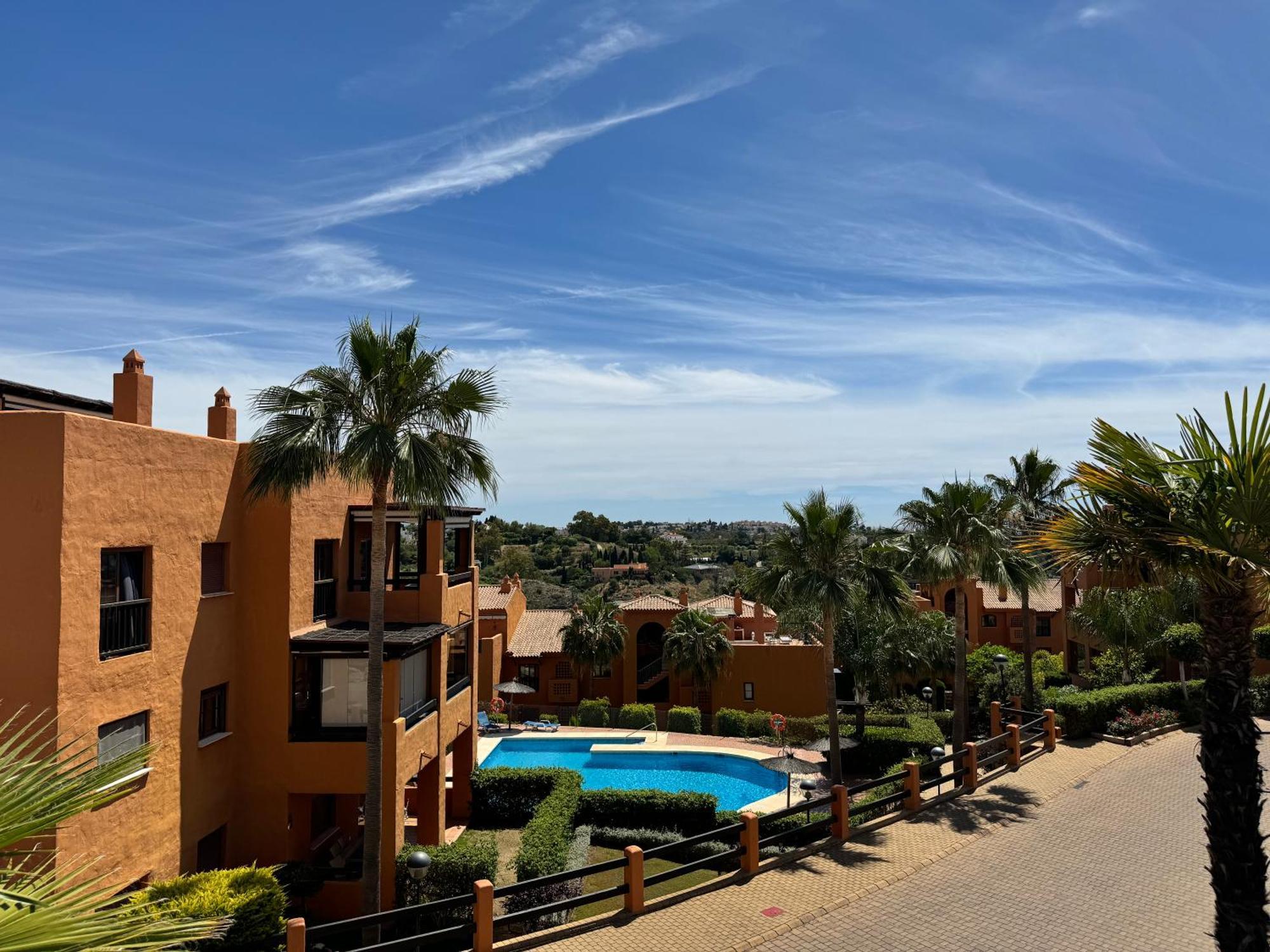 Piso De Lujo Totalmente Equipado A Estrenar Para 6 Estepona Eksteriør bilde