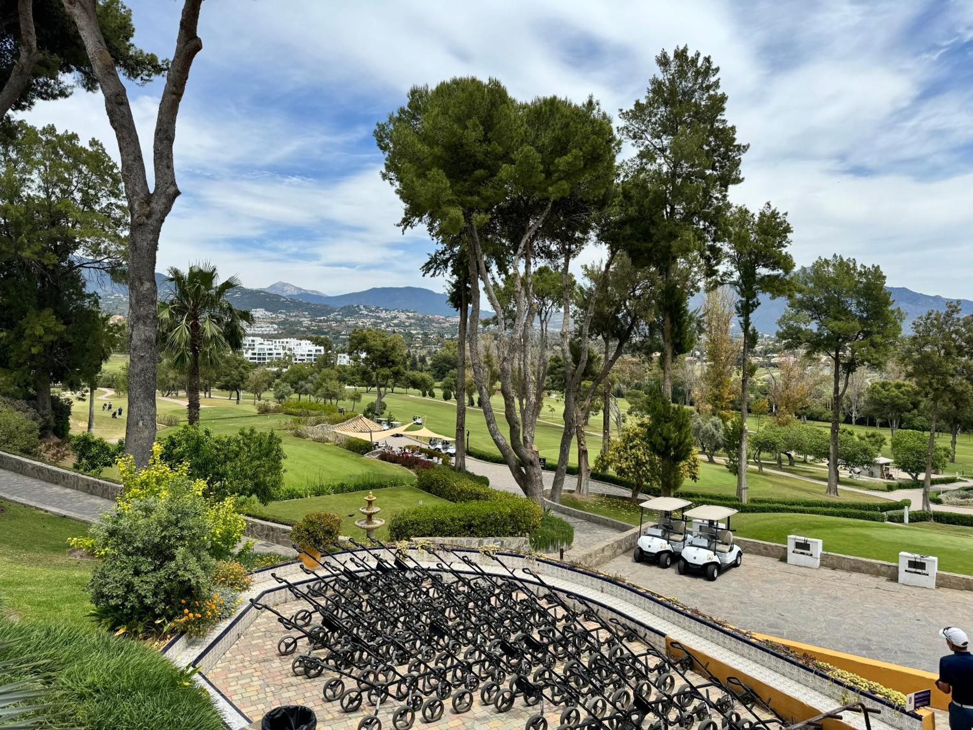 Piso De Lujo Totalmente Equipado A Estrenar Para 6 Estepona Eksteriør bilde