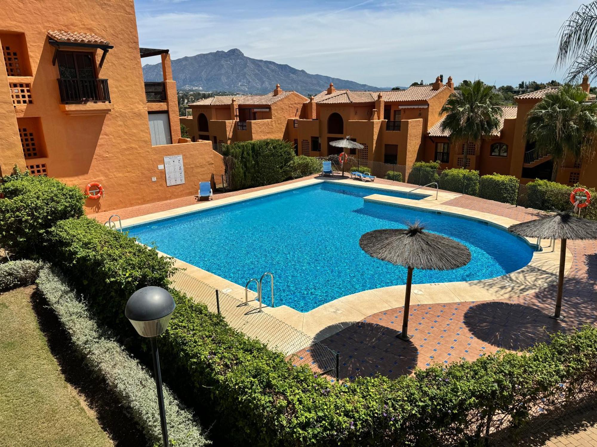 Piso De Lujo Totalmente Equipado A Estrenar Para 6 Estepona Eksteriør bilde